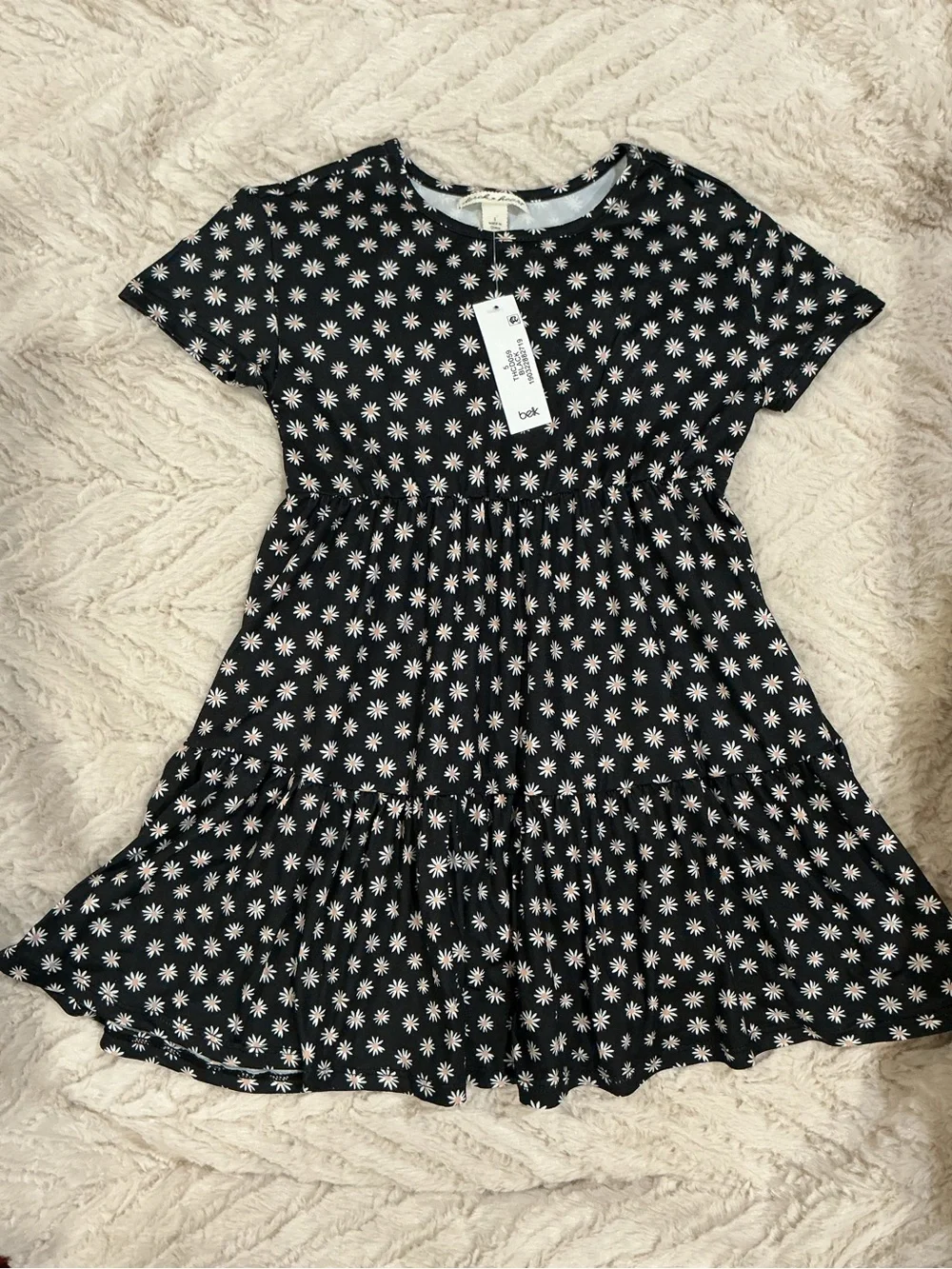 Derek Heart Black Daisy Tiered Short-Sleeve Dress